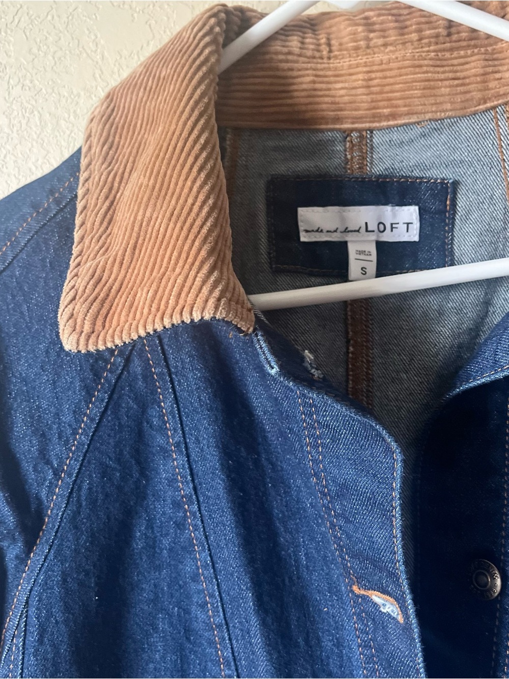 Denim Button Front Barn Style Jacket - Picture 3 of 5